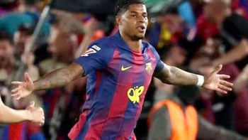 Rashford giải ‘cơn hạn’ đá phạt suốt 14 năm cho Barca trước Real Madrid