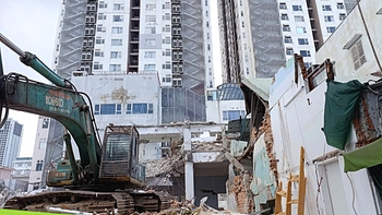 Phá dỡ công trình làm sập, nứt nhà dân: Ai chịu trách nhiệm?