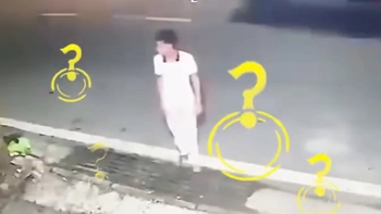Thanh niên ngơ ngác vì chiếc xe đạp bỗng dưng 'tàng hình'