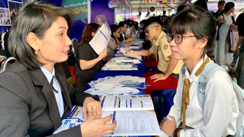 Thí sinh có được miễn lệ phí xét tuyển đại học năm 2026?