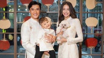 Con trai thủ môn Bùi Tiến Dũng trở thành 'cái đuôi nhỏ' đáng yêu