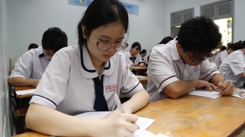 Trường chuyên cần một 'chuẩn quốc tế' rộng hơn SAT