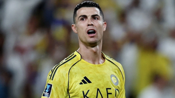 Lại hụt cúp, Ronaldo không nhận huy chương bạc
