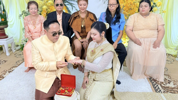 Vợ cả dẫn đầu đoàn rước dâu, tự tay cưới vợ hai cho chồng
