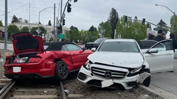 Lái tới 190km/h trên cao tốc chỉ vì muộn làm, tài xế Ford vào trại tạm giam