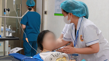 Thiếu nữ 17 tuổi mất gần 2 lít máu do vỡ nang buồng trứng