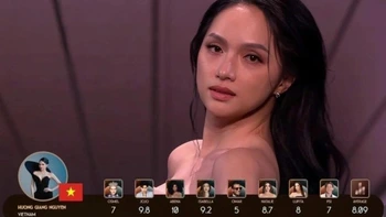 Danh tính giám khảo chấm Hương Giang 5 điểm mặt mộc gây xôn xao