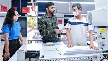 Gen Z thích nghi thị trường lao động: Cần học hỏi nhanh, liên tục cập nhật bản thân