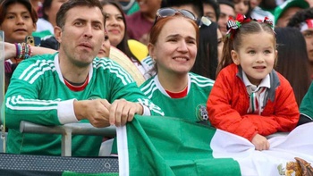 Mexico tính cho học sinh nghỉ hè sớm 40 ngày để xem World Cup