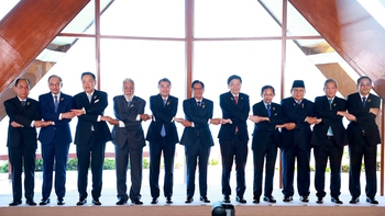 ASEAN cùng chèo lái tương lai chung