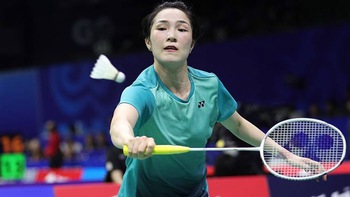 Vũ Thị Trang 'hồi xuân' mạnh mẽ, thắng đậm ngôi sao cầu lông Thái Lan
