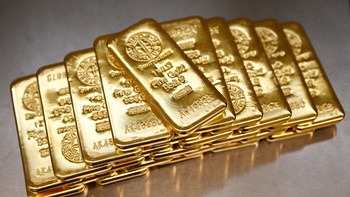 Đọc nhanh 11-6: Giá dầu bật tăng, vàng mất gần 200 USD, Dow Jones lao dốc