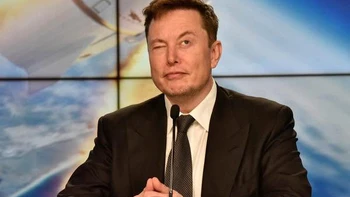 Sốc: Elon Musk không còn trong danh sách tỉ phú, thực hư sao?