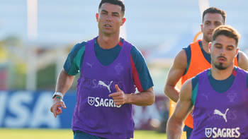 Ronaldo và tuyển Bồ Đào Nha đeo vòng tay tưởng nhớ Diogo Jota ở World Cup 2026