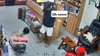 Ông bố lươn lẹo đổ lỗi cho con gái khi làm đổ thức ăn ra sàn