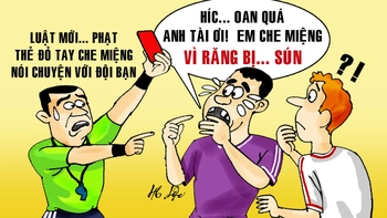 Cầu thủ đầu tiên bị đuổi vì dùng tay che miệng tại World Cup