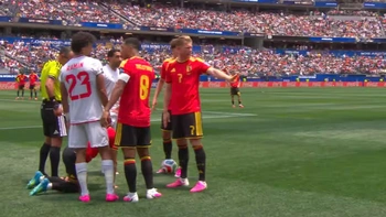 Lý do De Bruyne ngăn bác sĩ vào sân chăm sóc đồng đội ở World Cup 2026