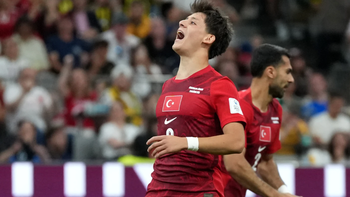 Cầu thủ Thổ Nhĩ Kỳ từ chối nhận quà biệt thự sau cú sốc World Cup