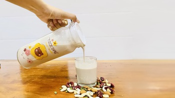 Uống nhiều ‘sữa hạt’ có thể gây sỏi mật?