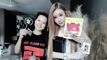 Người giúp việc không tin nổi khi được chủ nhà tặng vé xem BTS