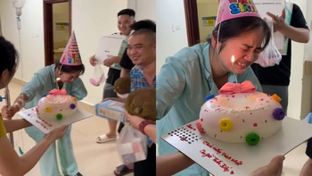 Khi bạn mới mổ đẻ được cả nhà mời thổi nến sinh nhật
