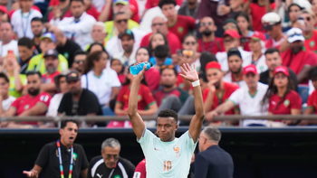 Haaland 'bênh' Mbappe sau cú sút hỏng phạt đền