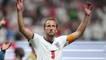 Ảnh Harry Kane bị ‘cấp đông’ trước giờ đấu Argentina ở World Cup