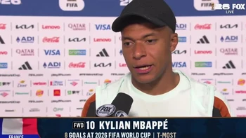 Mbappe văng tục khi xin lỗi trên sóng trực tiếp sau thất bại ở World Cup