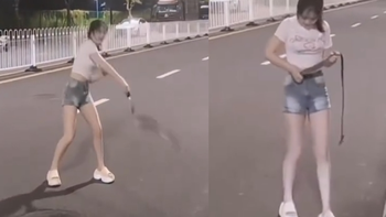 Cô nàng 'tay không bắt rắn' nhưng cuối video ai cũng... ngỡ ngàng