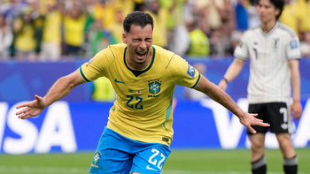Fan Brazil cầu ‘Công thức Nhật Bản’ ở World Cup… sai một lần