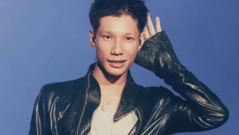 Phong cách kỳ lạ của rapper MCK trước khi bị Sở Văn hóa mời làm việc