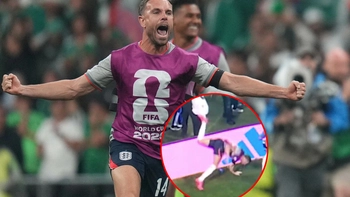 Sao tuyển Anh nhập viện vì chấn thương lúc.. ăn mừng ở World Cup
