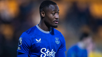 Sự nghiệp sao trẻ Everton chao đảo vì mê cá cược