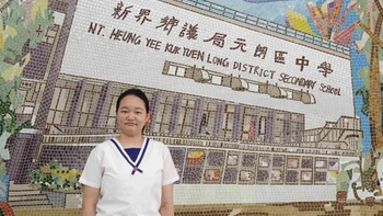Nữ sinh Hong Kong trở thành thủ khoa sau phúc khảo