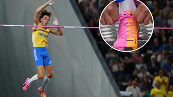 VĐV nhảy sào Duplantis giữ nhẫn cưới theo cách ‘không giống ai’