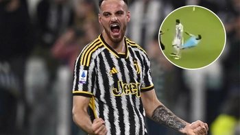 Trung vệ Juventus bị fan gây chấn thương hy hữu