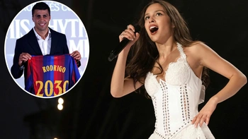 Nữ ca sĩ Mỹ ngỡ ngàng được fan Barca gửi chúc mừng… Rodri