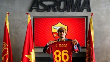Rodrigo Mora vừa đến đã giúp Roma lập kỷ lục đặc biệt
