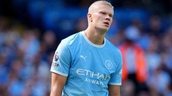 CĐV Man City ‘đòi’ lại mái tóc đặc trưng của Haaland