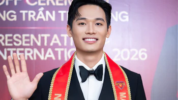 Nam vương Tiến Dũng mang áo dài ngũ thân thi Manhunt International 2026