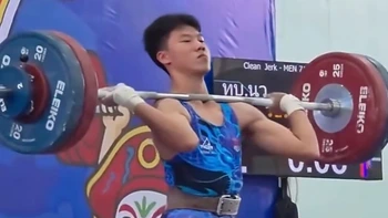 Đừng bao giờ đánh giá sức mạnh của ai đó qua vẻ bề ngoài