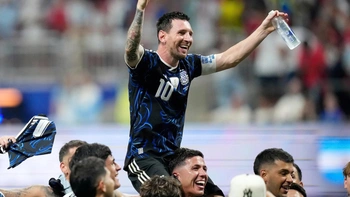 Tranh cãi vì Argentina chọn ngày thắng Anh ở World Cup làm ngày kỷ niệm