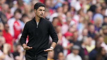 Arteta luyện các cầu thủ Arsenal… ‘khổ cho quen’
