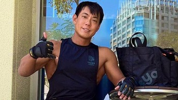 'Flex' ngủ 30 phút/ngày suốt 17 năm, YouTuber bị lật tẩy sau vài lần livestream