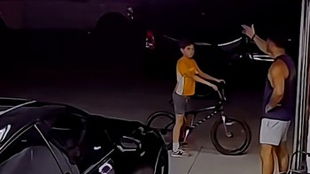 Con trai 'thao túng tâm lý' bố khi bị la mắng đi chơi về muộn