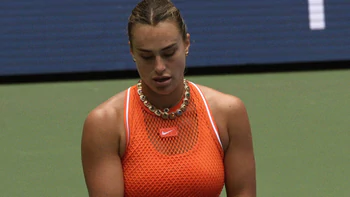 Aryna Sabalenka gây sốt với bộ váy lưới xuyên thấu tại US Open