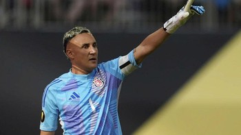 ‘Hài kịch’ quanh vụ cựu thủ môn Real Madrid bị tuyển Costa Rica gạch tên
