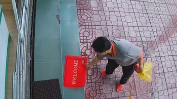 Vị 'thượng đế' tốt bụng