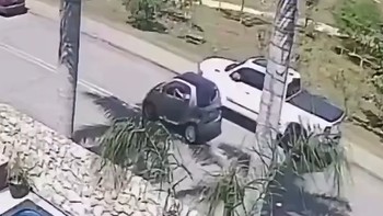 Màn ghép xe ngang khiến nhiều người ức chế