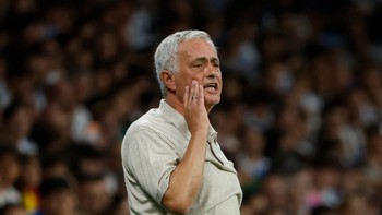 Jose Mourinho: ‘Nói về Messi rất phức tạp’